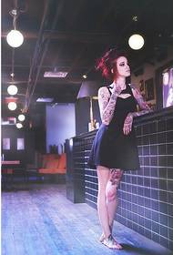 Fashion beautiful foreign beauty sexy body multiple personality pattern pictures