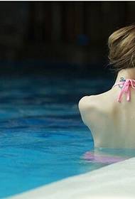 seksikäs kauneus uima-allas bikinit alusvaatteet vaaleanpunainen kiusaus näyttää kuvia
