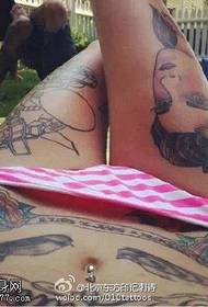 Europese mode-skoonheidspiercing en tatoeëring van tatoeëringpatrone