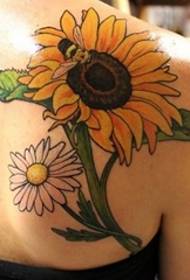 Color Plant Pigment Tattoo Naiset pitävät joukosta kauniita kukkatatuointikuvioita