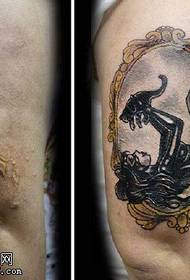 Schéinheets Tattoo Muster am Deckelschal 118879 - Tattoo ass kee Label kann ech net definéieren