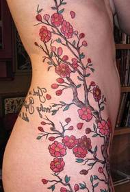 moterų mėgstamiausias gražus vyšnių tatuiruotės modelis