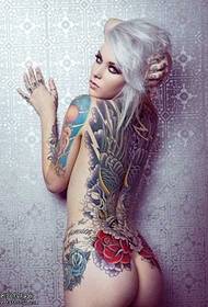 modello tatuaggio tatuaggio schiena piena