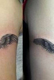 arm par älskar vingar tatuering mönster