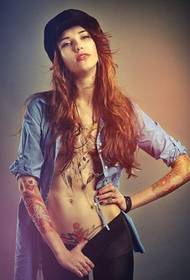 moda foto di modello di tatuaggio di personalità sexy bellezza europea e americana
