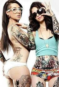 mulleres sexy moi fermosas e os seus belos debuxos de tatuaxes