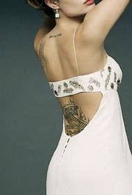 Анджелина Джоли тату 118854 демократиялык стили классикалык мода сулуулук тату үлгүсү