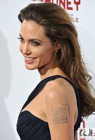 l'attrice sexy del tatuaggio alla moda di Megan Fox