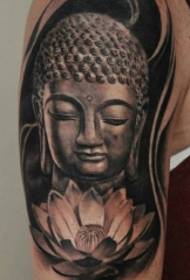 Big Lotus lámh ag blooming patrún tatú Buddha