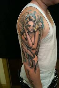 Trageți cu tatuaj înger bun