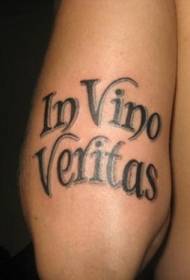 Braço preto alfabeto latino tatuagem padrão