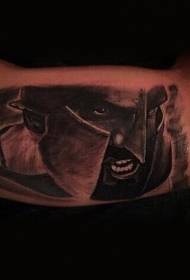 Czarno-biały spartański wojownik portret ramię tatuaż wzór
