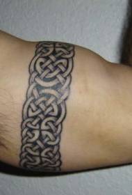 Padrão de tatuagem braço braçadeira estilo celta