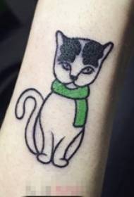 ذراع الفتاة على خط شخصية بسيطة القط الأسود صورة وشم الحيوانات الصغيرة