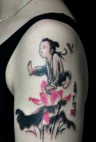 Slika tinte tetovaže lotosa s krasnim trendom ruke