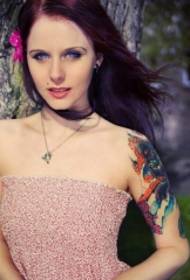 Modello di tatuaggio stella braccio gatto carino braccio di bellezza
