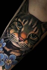 Зброя кішка нова школа пофарбовані татуювання візерунок