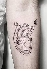 Braço pequeno pequeno coração fresco espaço picada tatuagem padrão