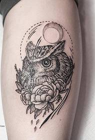 Liten armlinje uggla blomma måne tatuering mönster