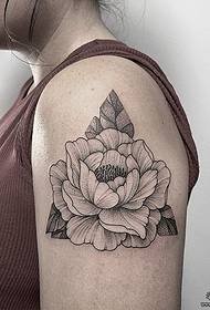 Weiblech grouss Aarm gebléit Peony Blummen Tattoo Tattoo Muster