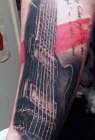 Labai tikroviška gitara su raidės rankos tatuiruotės modeliu