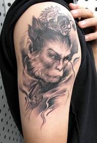 Arms handsome Qi Tian Da Sheng Sun Wukong tattoo
