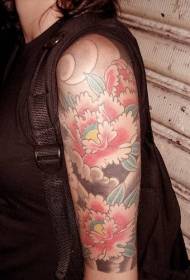Arm âlde skoalle reade pioenblom tatoetmuster