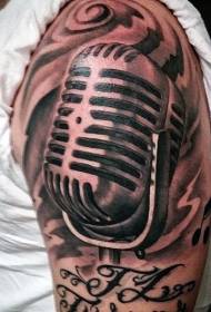 Brazo grande, fermoso patrón de tatuaxe de micrófono en branco e negro