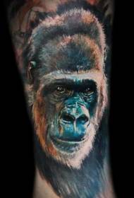 Modellu di tatuu di gorilla di culore realisticu