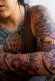 Modèle de tatouage art coloré bras de fille