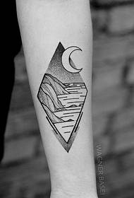 Braccio geometria punto spina luna paesaggio linea modello tatuaggio