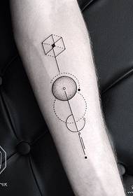 Piccolo modello di tatuaggio fresco con punta a punta geometrica a forma di piccolo braccio