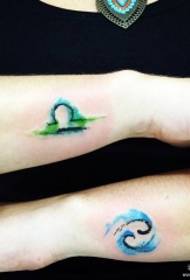 Europska i američka šablona za prskanje malih svježih ruku tetovaža