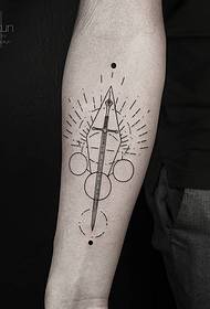Patró de tatuatge de línia d'espasa geomètrica de braç petit