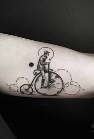 Велики човек који се вози бициклом, геометријска линија тетоважа узорак