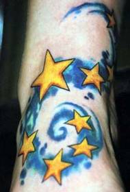 Γαλαξία χρώματος βραχίονα με μοτίβο τατουάζ αστέρι
