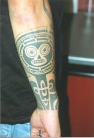 Arm bizzardu stilu totem mudellu di tatuaggi di faccia