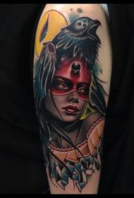 Warna lengan pola tato wanita suku