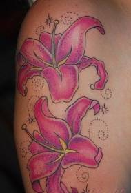 წითელი lilies arm tattoo ნიმუში