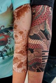 Rankos raudonojo drakono ir kraštovaizdžio tatuiruotės modelis