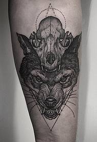 Patró de llop europeu i americà de braç petit i patró de tatuatge de crani