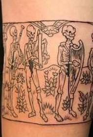 Modellu di tatuu di musicista scheletru di linea di bracciu neru