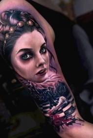 Наоружајте нови стил шарених женских портретних тетоважа узорак