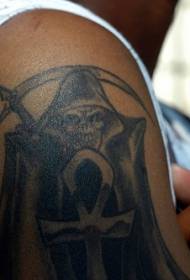 Modello tatuaggio braccio falce morte nera