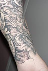 Motif de tatouage de personnalité bras noir et gris