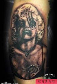 Toleo mbadala la baridi la zombie la muundo wa tattoo ya Marilyn Monroe