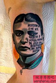 Appreciéieren en Tattoo Portrait vun europäeschen an amerikanesche Personnagen