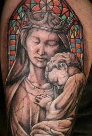 Wzór tatuażu portret ramię