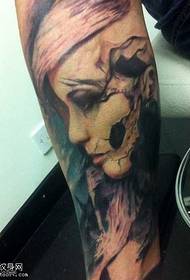 Leg woman tattoo pattern