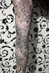 Zuri-beltza eta gris koloreko estilo sinplea pertsonalitate sinplea lerro tatuaje eredu Daquan
